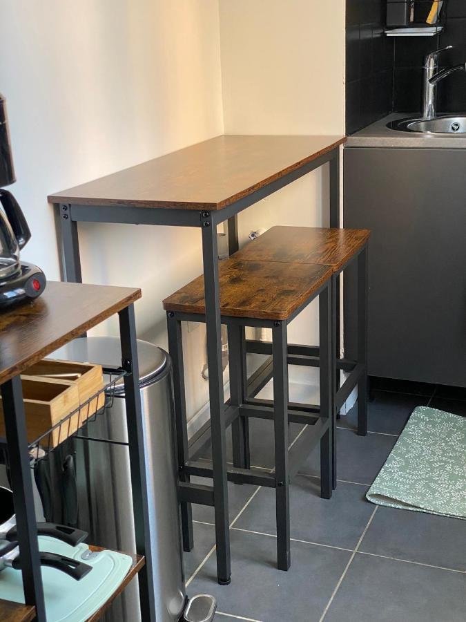 Apartment Le Petit Canal De Bourgogne : Joli Studio Au Centre Dijonnais